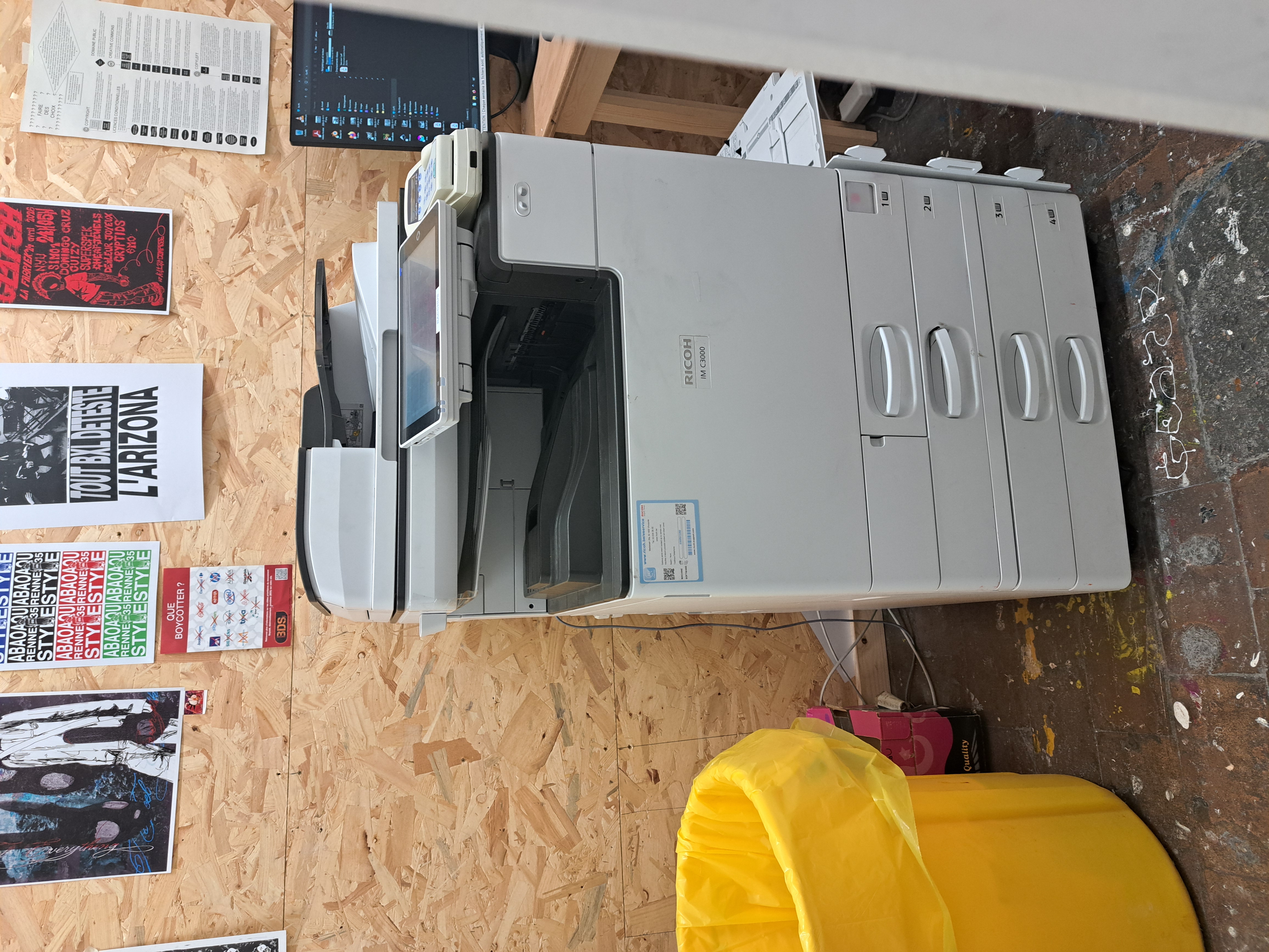 Photo de Imprimante à droite 